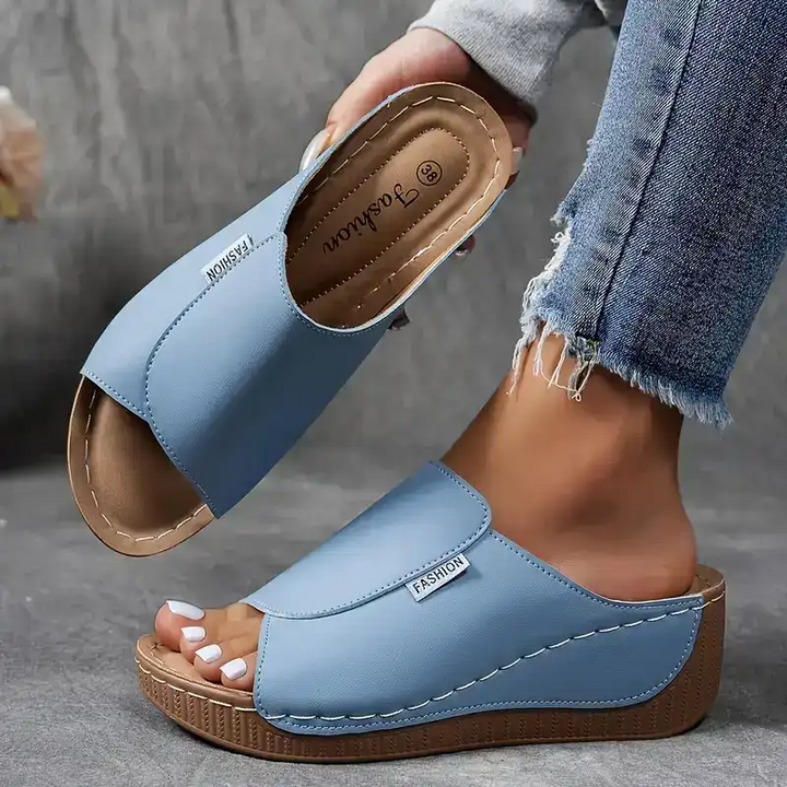Lucy - Comfortable Sandals