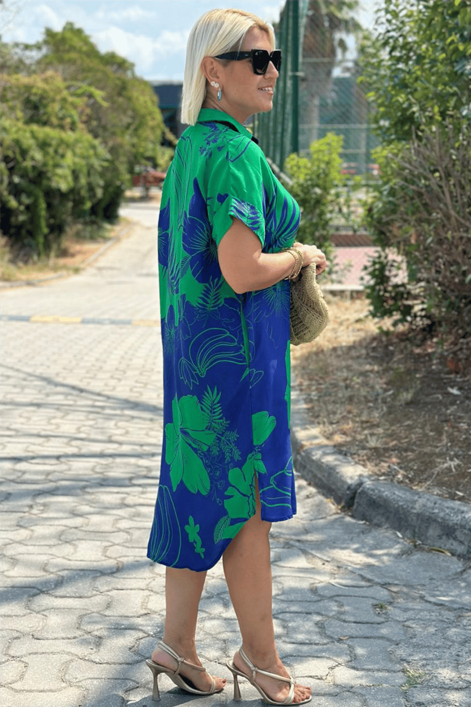 Olivia – Dress with Floral Print